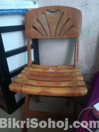 পড়ার টেবিল এবং চেয়ার (study table)